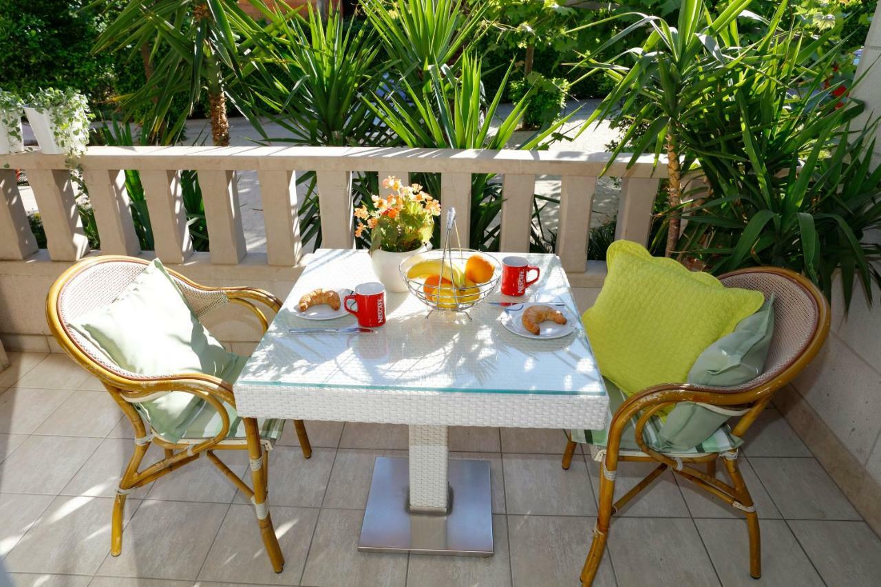Apartments Villa Lili Tucepi Luaran gambar